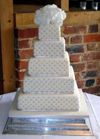 The Hertfordshire Wedding Cake Company 1082063 Image 1